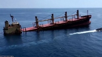غرق سفينة بريطانية في البحر الأحمر بعد 12 يوماً من استهدافها من قبل الحوثي