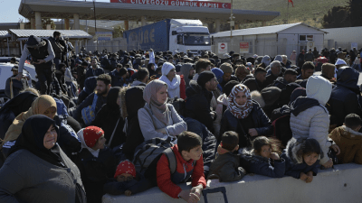 انخفاض عدد السوريين من حملة الحماية المؤقتة 15 ألفاً خلال 14 يوماً في تركيا