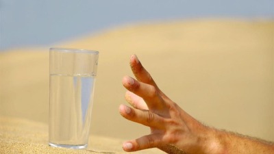 كيف تتغلب على العطش خلال شهر رمضان؟