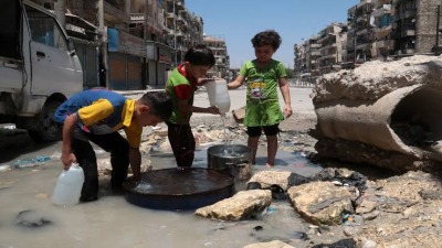 البلدة على شفا كارثة.. الصرف الصحي يتسرب إلى شوارع ومنازل السبينة بريف دمشق