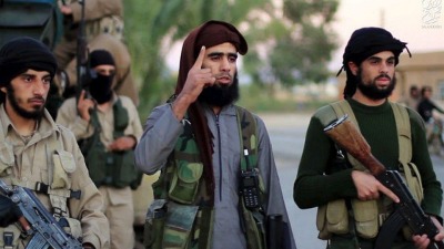 "داعش" يعاقب تاجر نفط في دير الزور رفض دفع الزكاة.. ماذا فعل معه؟